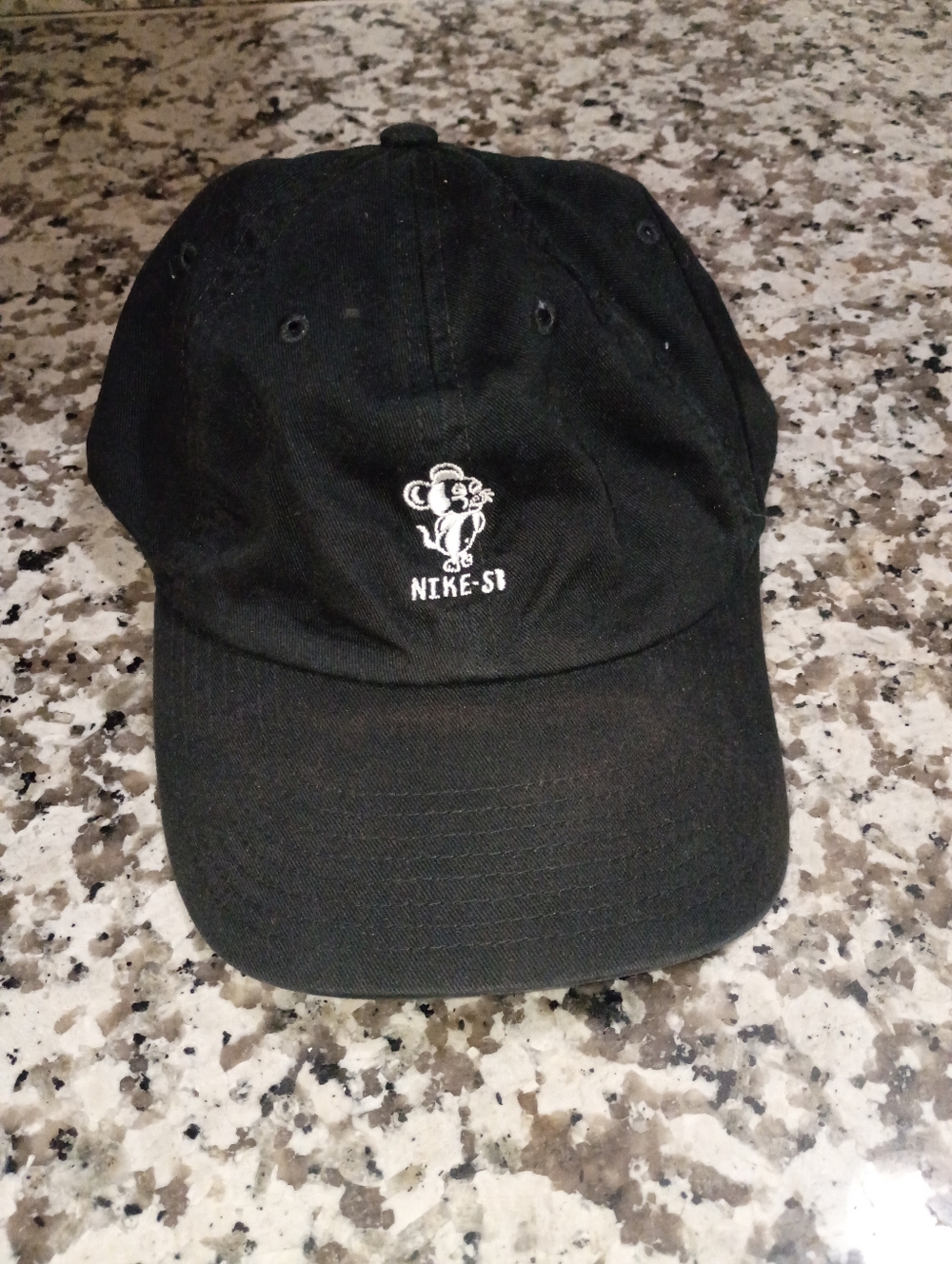 Nike SB SKATE RAT FITTED DAD CAP SZ 7 3/4